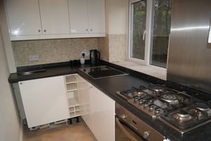 Kitchen- click for photo gallery